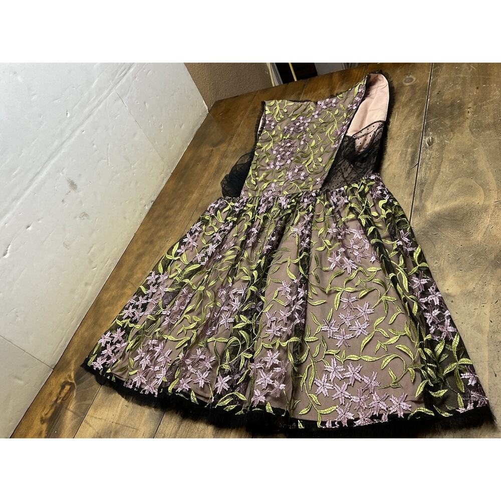 Revolve NBD Mini-A-Line Dress Floral Embroidered Deep V-neck Cocktail Size 12 - Picture 10 of 12
